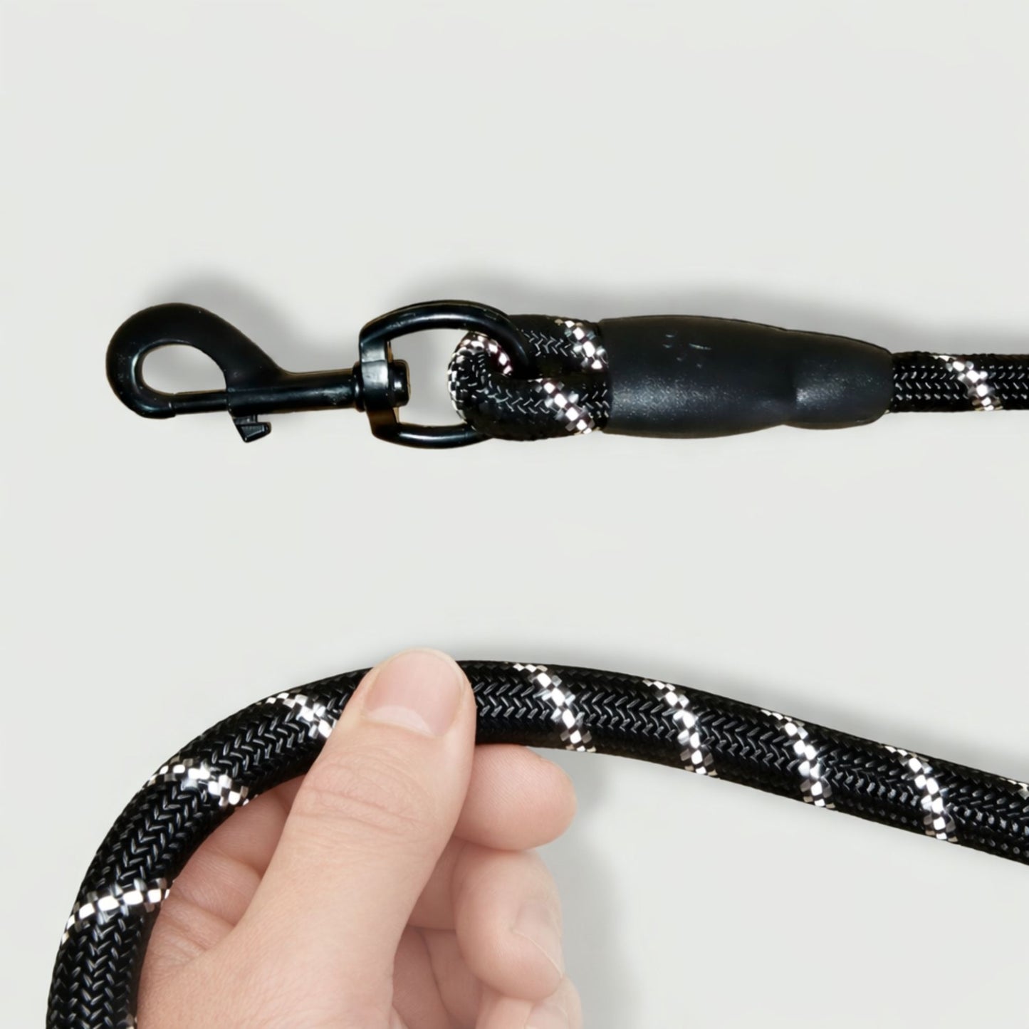 Close-up of Spannerlife dog lead rope weave and reinforced construction